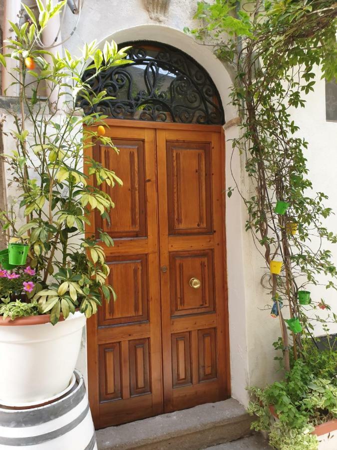 Lipari Suite Apartament Екстер'єр фото